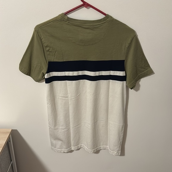 Denim & Flower T-Shirt 👕 - Men’s size small - Picture 5 of 5